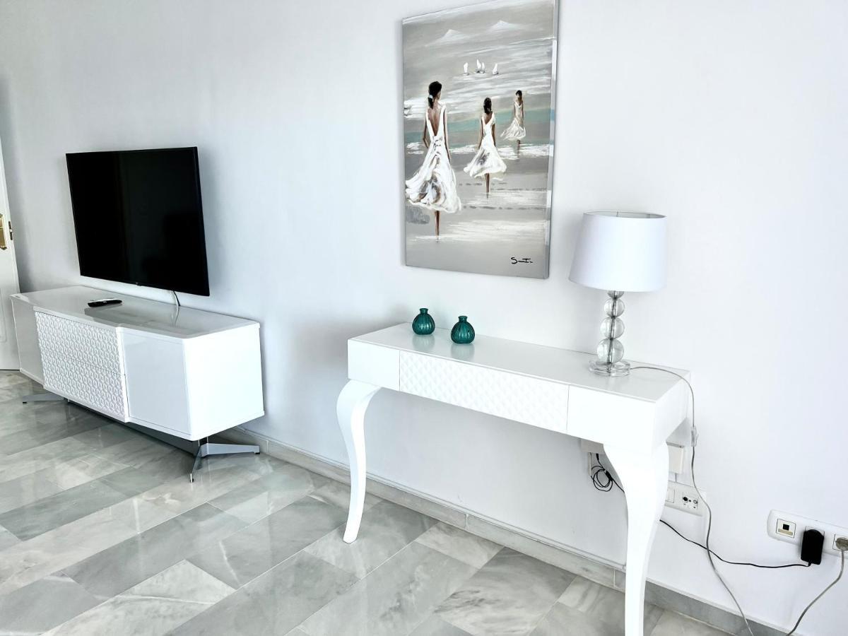 Mi Capricho 170 Beachfront Apartment Sitio de Calahonda Ngoại thất bức ảnh