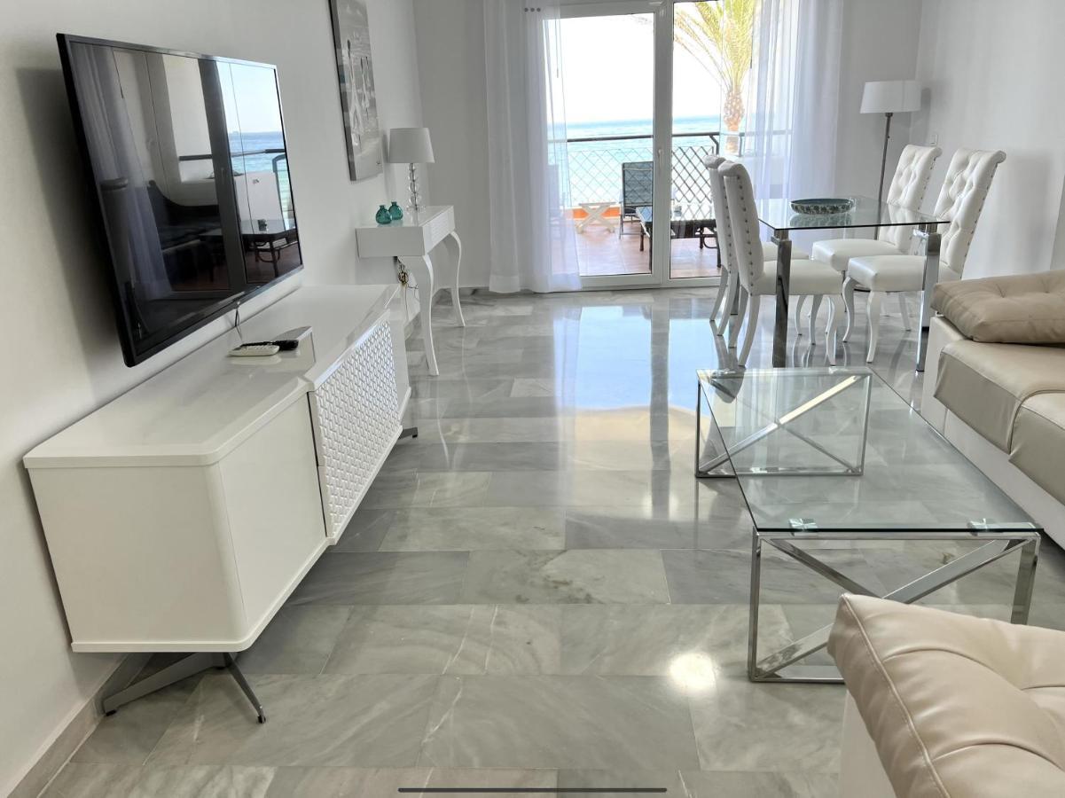 Mi Capricho 170 Beachfront Apartment Sitio de Calahonda Ngoại thất bức ảnh