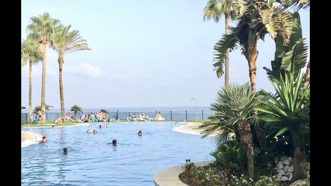 Mi Capricho 170 Beachfront Apartment Sitio de Calahonda Ngoại thất bức ảnh